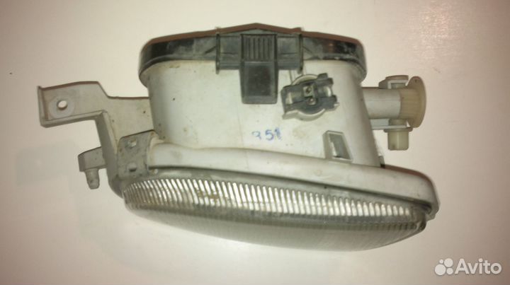 Противотуманная фара на Мерседес