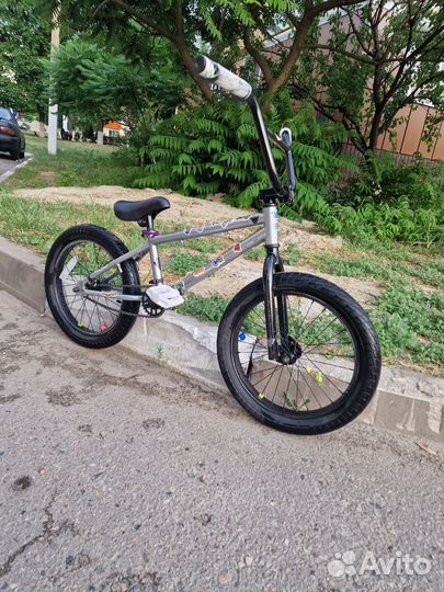Трюковой велосипед bmx