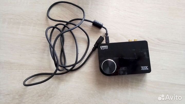 Внешняя звуковая карта Creative SB1095