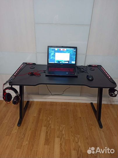 Новый геймерский стол
