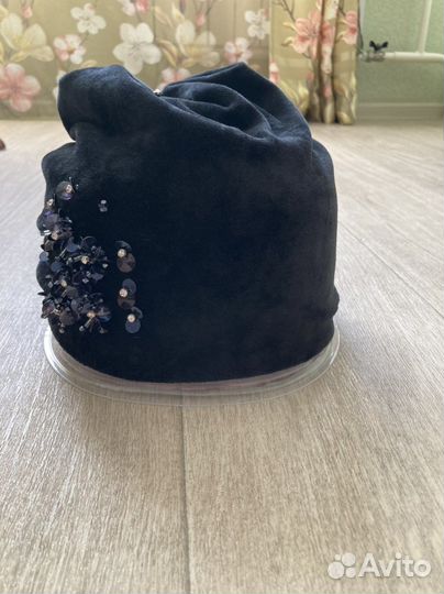 Шапка женская велюровая