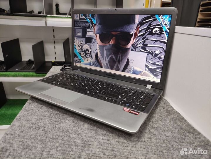 Ноутбук Samsung AMD A10-4600M