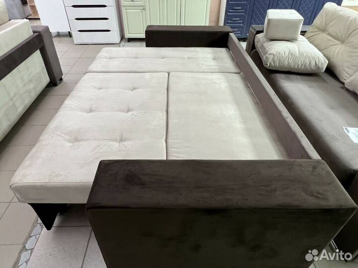 Диван мягкий