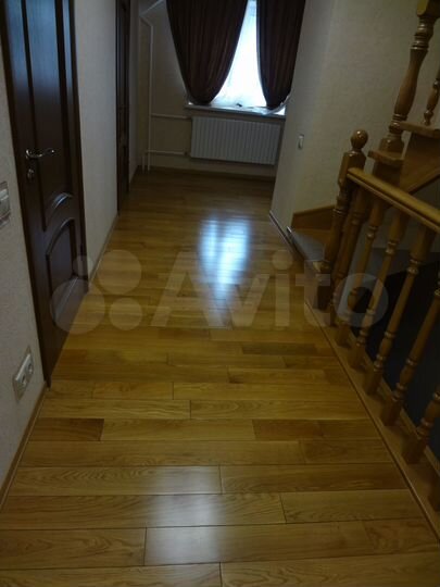 Дом 220 м² на участке 10 сот.