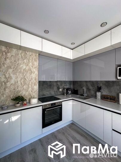 Кухня белая
