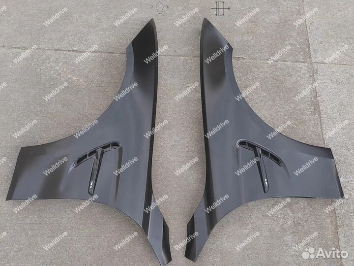Крылья передние BMW 4 F32 F36 стиль M4 с жабрами