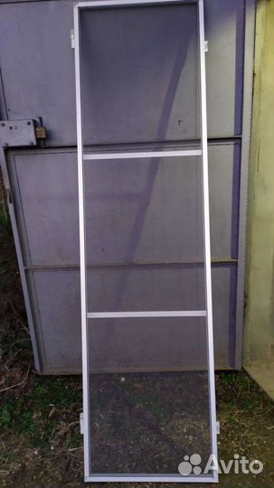 Не изготавливаю.москитная сетка на балконную дверь