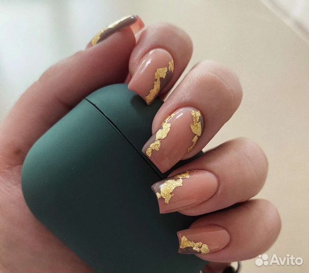 Маникюр и педикюр