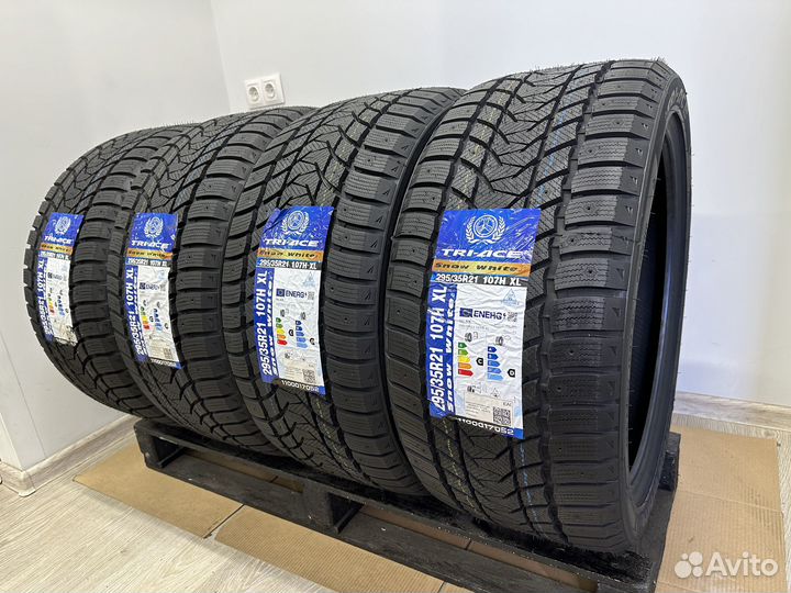 Tri Ace Snow White II 295/35 R21 107H