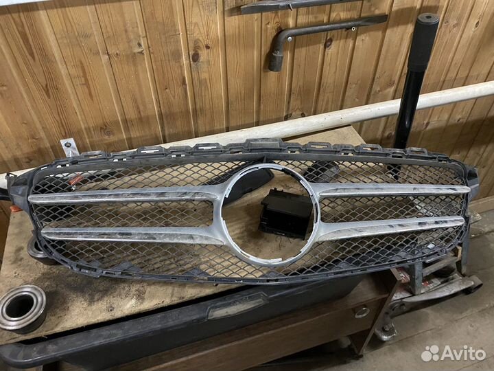 Решетки радиатора w 205 C класс