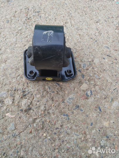 Опора двигателя