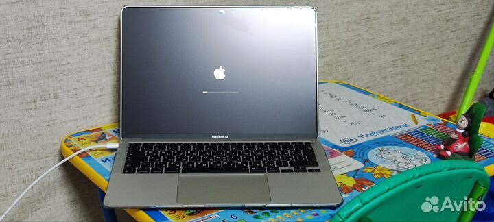 Apple MacBook air 13 2020 m1 8gb 256