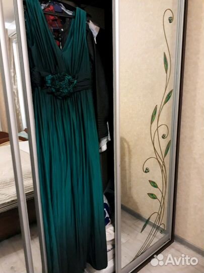 Платье вечернее