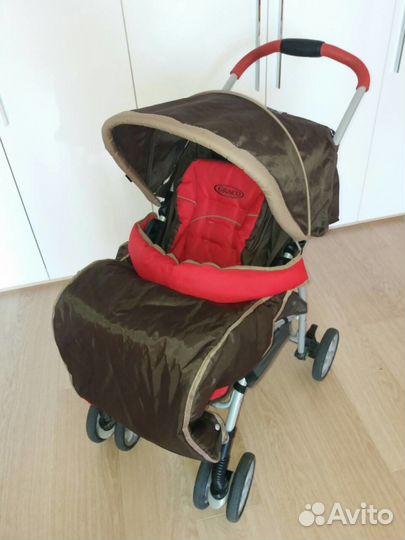 Продаю детскую коляску Graco