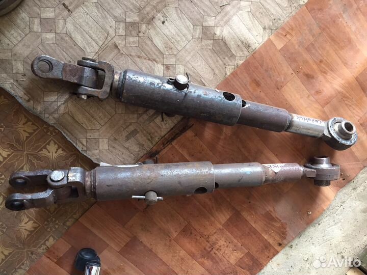 Раскос вертикальный навески К-700