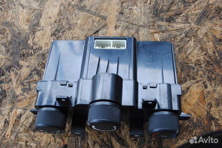 Блок управления печкой хайма 3