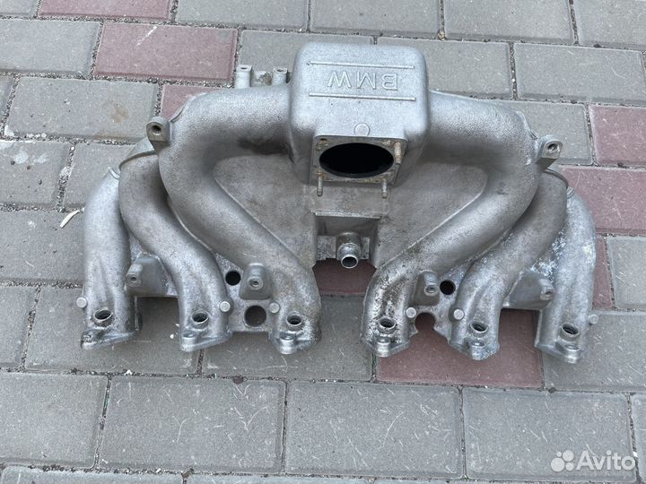 Впускной коллектор BMW 23 e28 M30B28 М30B25
