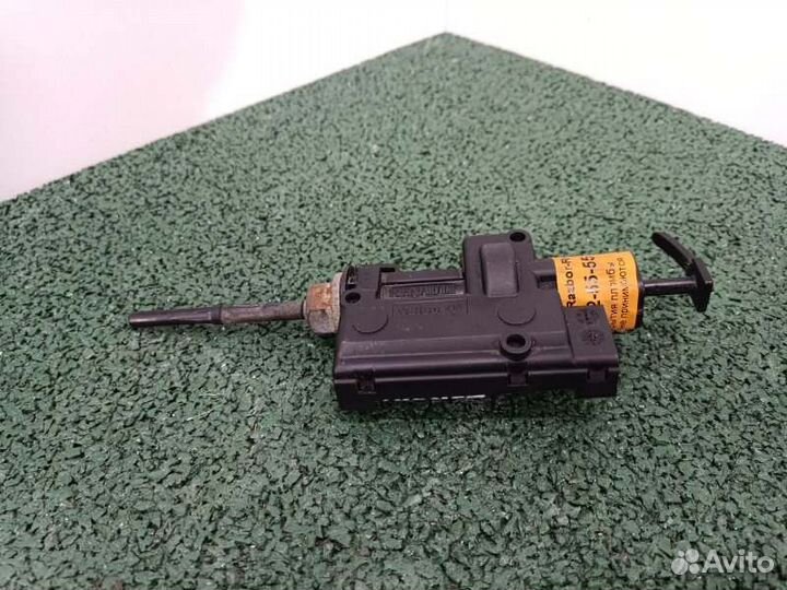 Активатор лючка бензобака Renault Fluence 1.6 2012