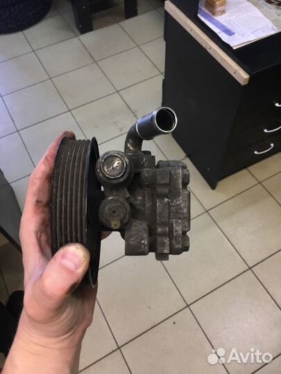 Насос гур Mazda 3 bk 1.6