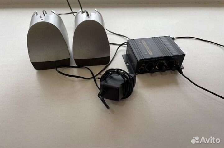 Мини усилитель звука с колонками. 12V