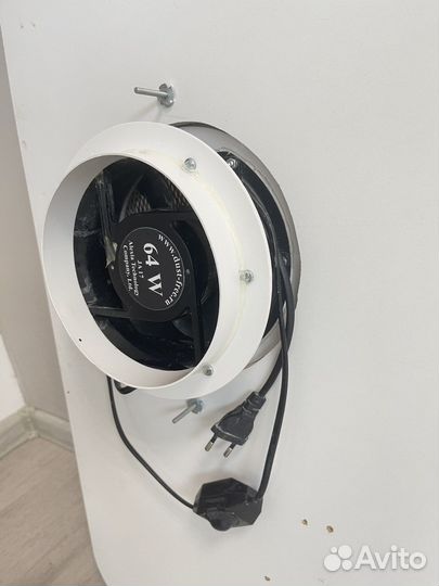 Встроенная вытяжка для маникюра