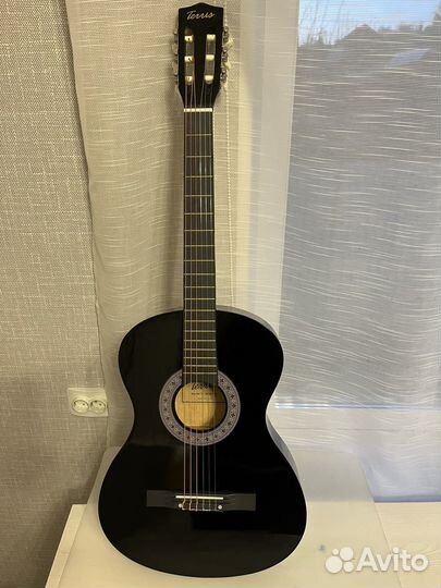 Акустическая гитара