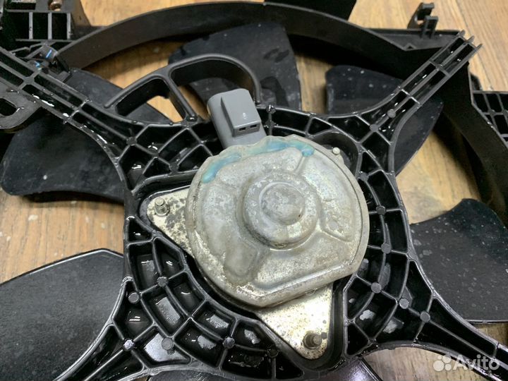 Mitsubishi ASX Диффузор вентилятора 1,8л 4B10