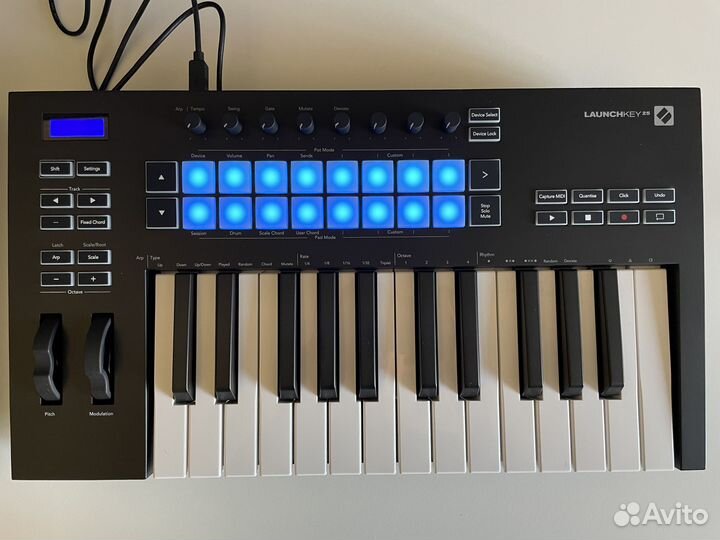 Клавиатура Novation launchkey 25
