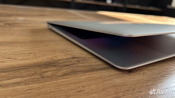 MacBook air 2020 m1/16 silver