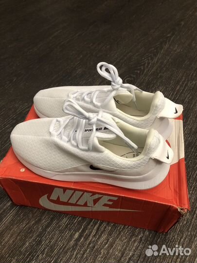 Кроссовки nike