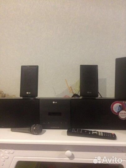 Саундбар DVD LG HLT55W. 450 Вт