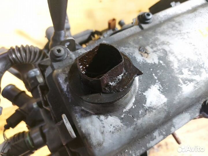 Двигатель Volkswagen Golf 4 1J1 AVU 2002