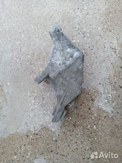 Mercedes ML 163 кронштейн двс левый