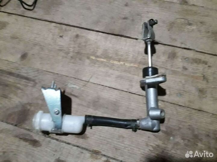 Daewoo nexia главный цилиндр сцепления с бачком