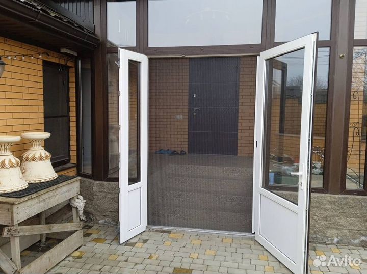 Москитные сетки плиссе на окна и двери