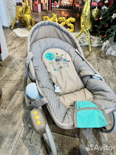 Продам шезлонг детский