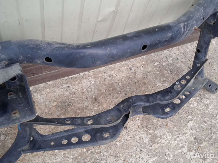 Задний подрамник Skoda Octavia A5