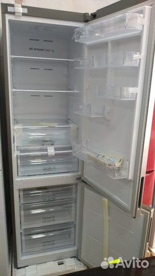 Холодильник Samsung