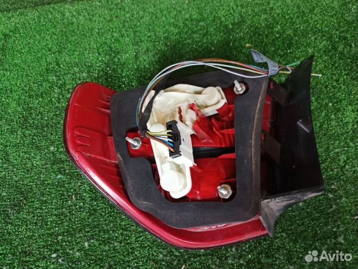 Задний фонарь левый Bmw E90