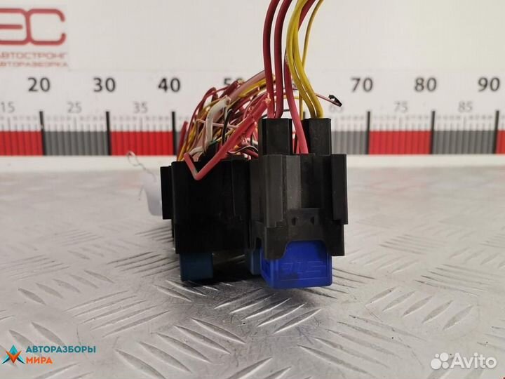 Блок предохранителей Renault Twingo 2 рест. 2014