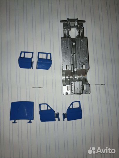 Запчасти на модель газ-2402 1:43 СССР