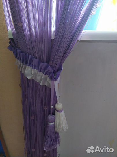 Шторы из нитей с камнями и подвязки к шторам