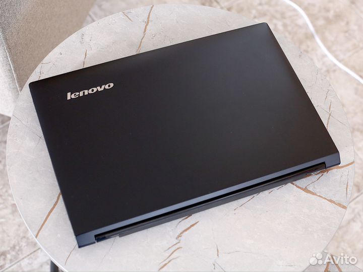 Ноутбук Lenovo