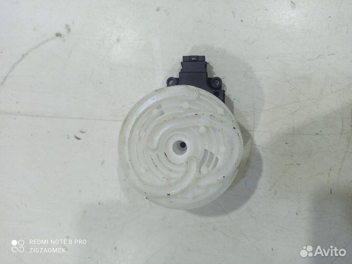 Моторчик привода заслонок отопителя