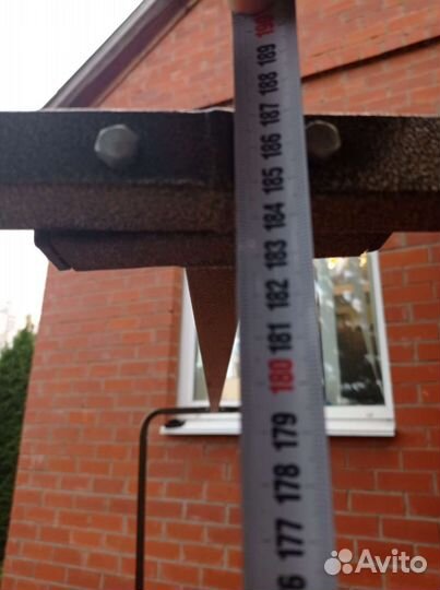 Стойка для одежды в стиле лофт