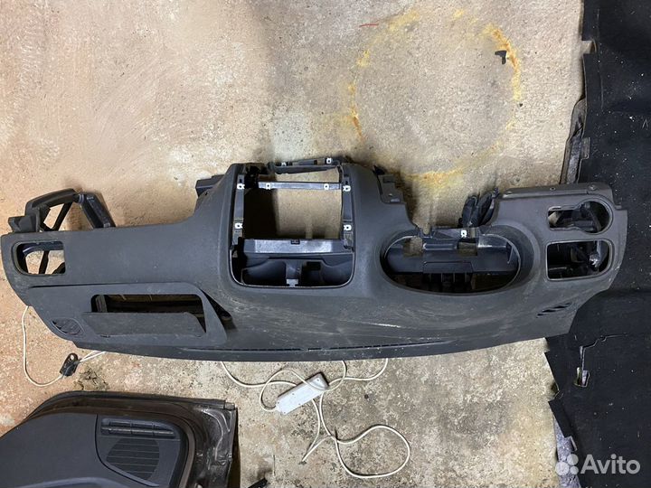 Запчасти Volkswagen Polo 5дв хетчбэк