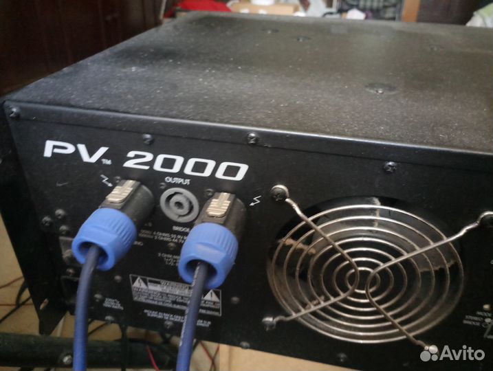 Акустические колонки с усилителем peavey 2000