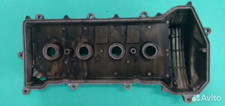 Крышка клапанная Toyota Avensis 2003-08 1zzfe