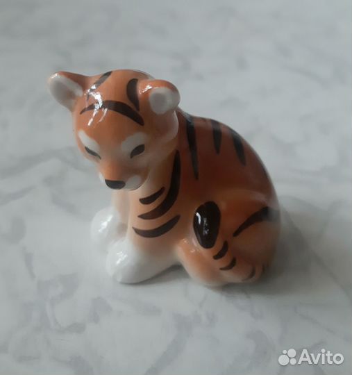 Фарфоровые статуэтки животных 