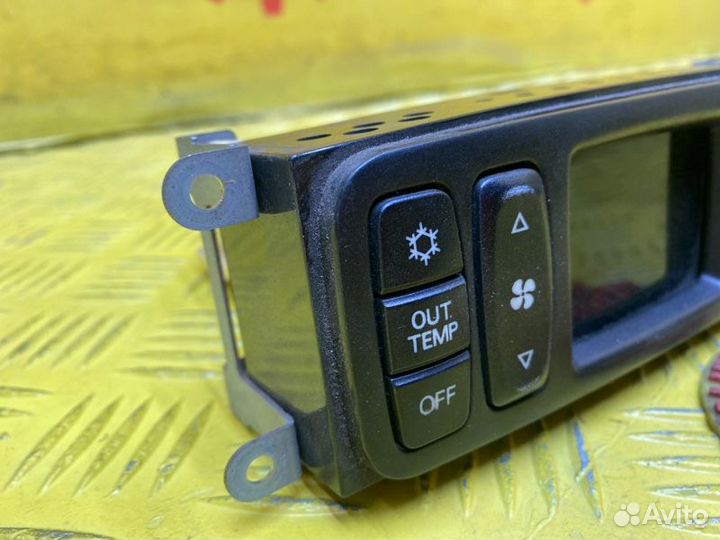 Блок управления печкой Mitsubishi Galant 8 2.0